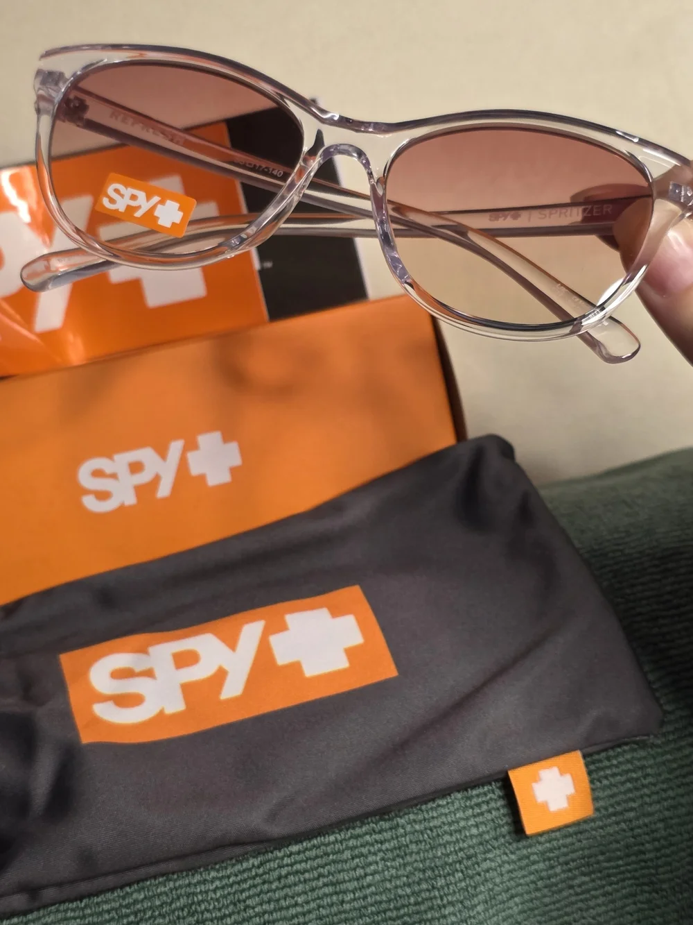 SPY+ Spritzer Clear Pink Sunset Fade Sunglasses – NWT Cloth Bag
